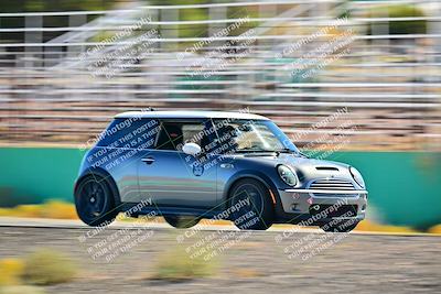 media/Oct-18-2025-Extreme Speed (Sat) [[d6d7e1fef1]]/Group 3 Purple/Session 3 (Turn 1)/